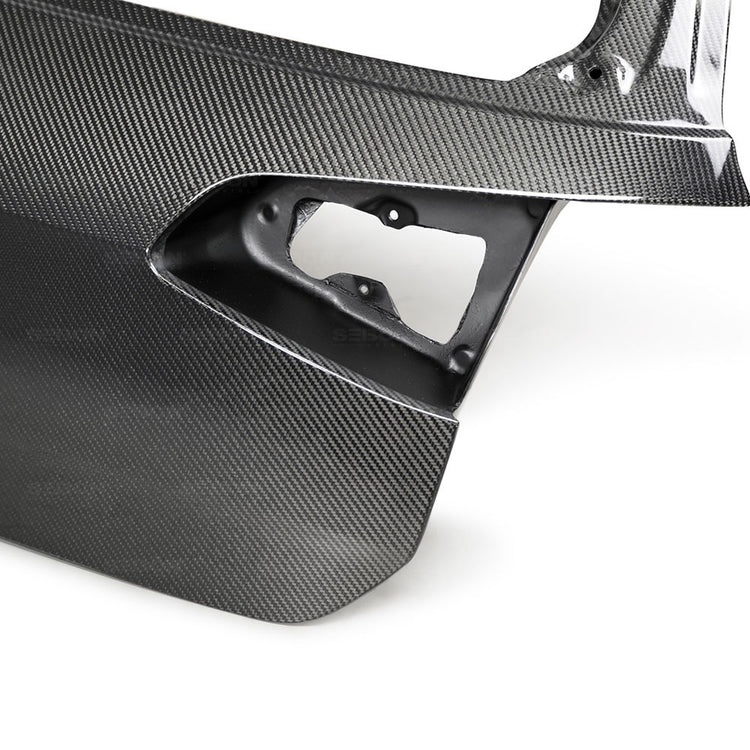 Race haus OEM-STYLE CARBON FIBRE BOOT LID FOR 2015-2020 VOLKSWAGEN GOLF / GTI / R